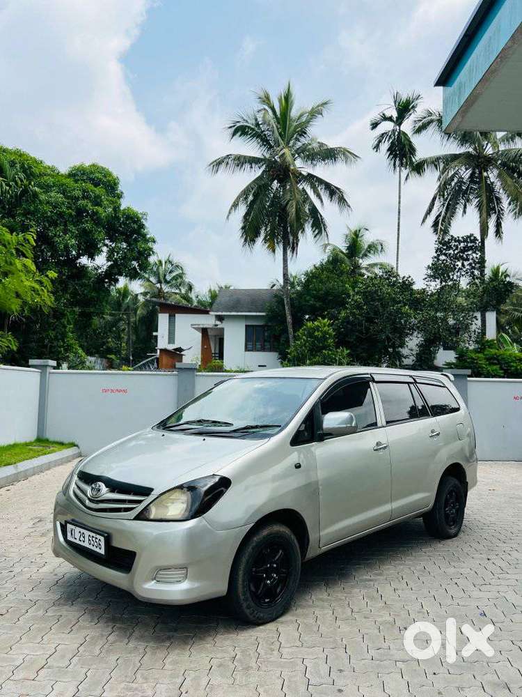 Toyota Innova 2.5 E 8 Str, 2007, Diesel