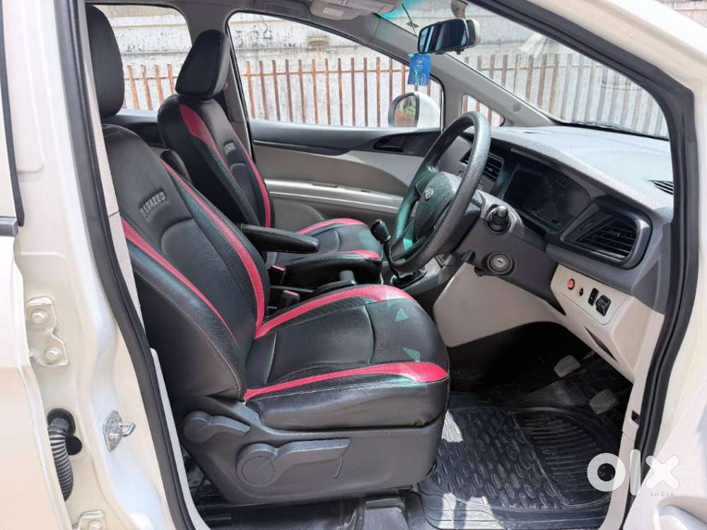 Mahindra Marazzo M4, 2019, Diesel