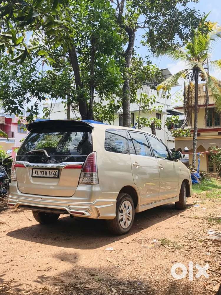 Toyota Innova 2004 Diesel 250000 Km Driven