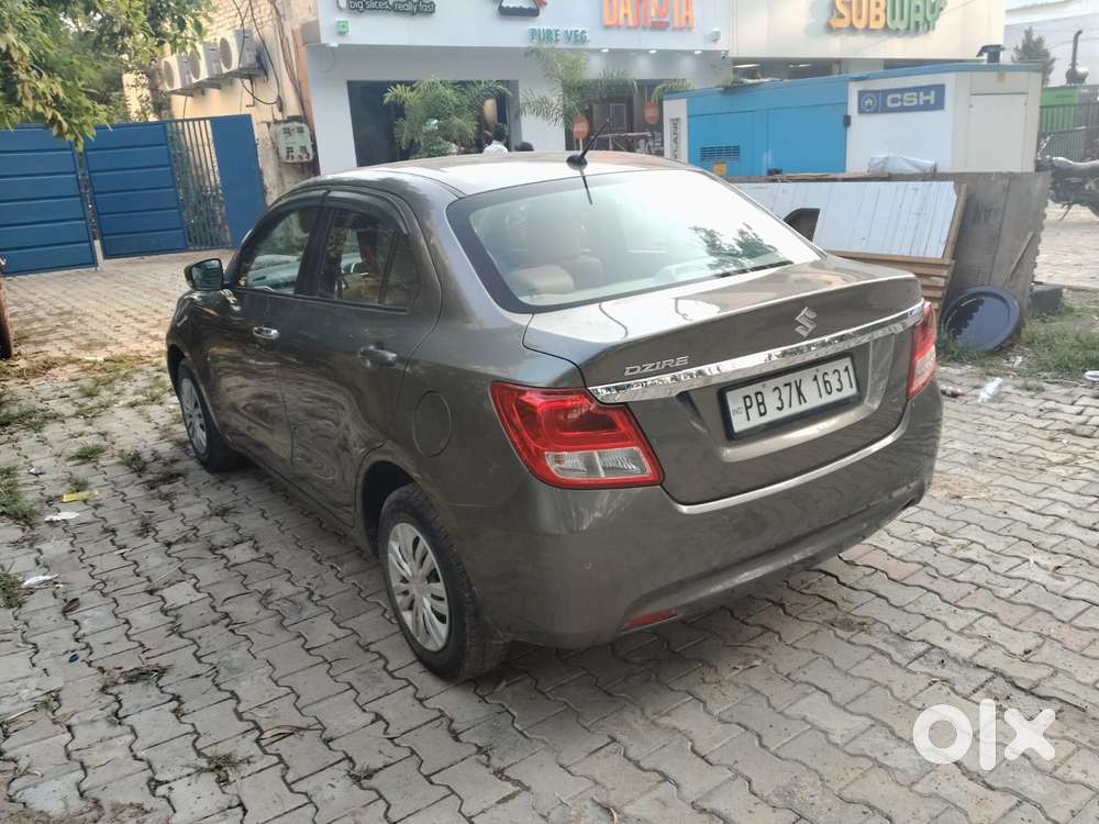 Maruti Suzuki Dzire 1.2 Vxi, 2022, Petrol