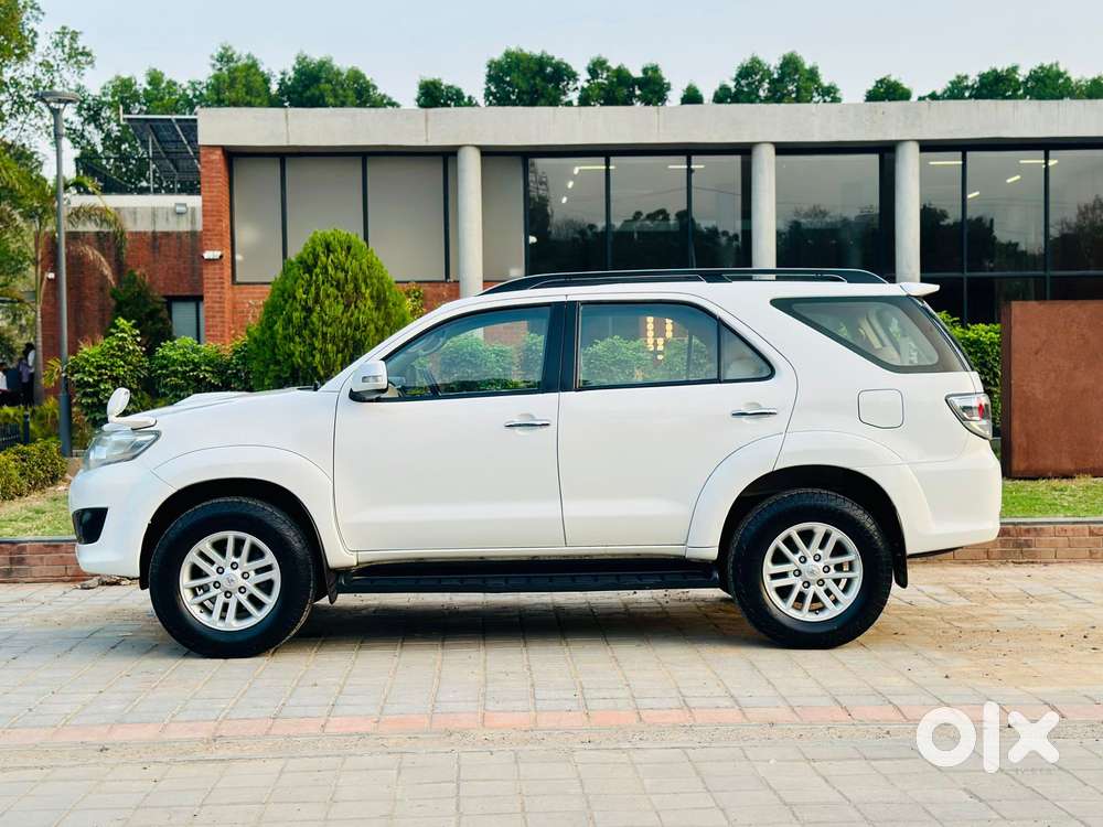 Toyota Fortuner 3.0 4x2 Mt, 2014, Diesel