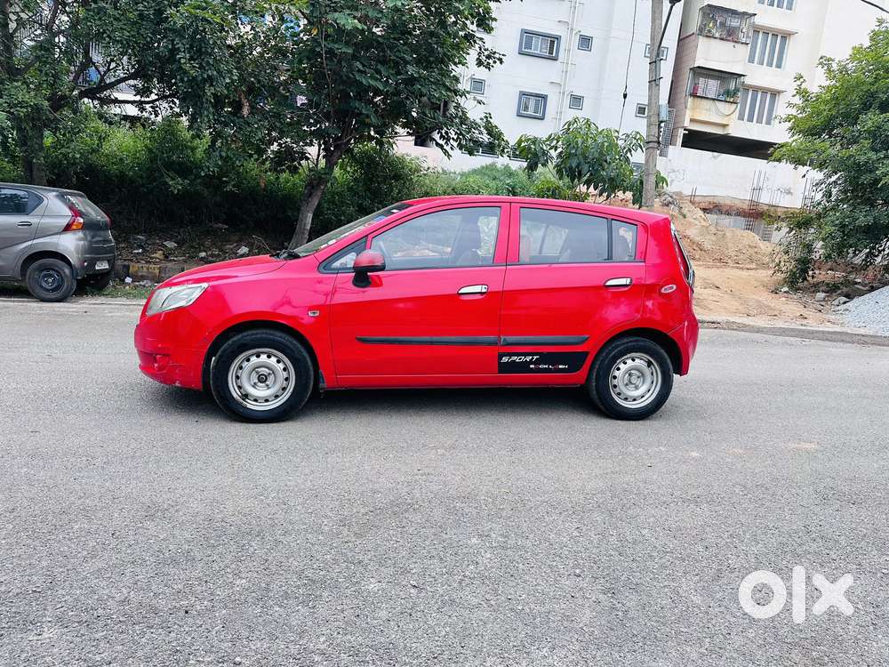 Chevrolet Sail Hatchback Manchester United Edition, 2013, Petrol