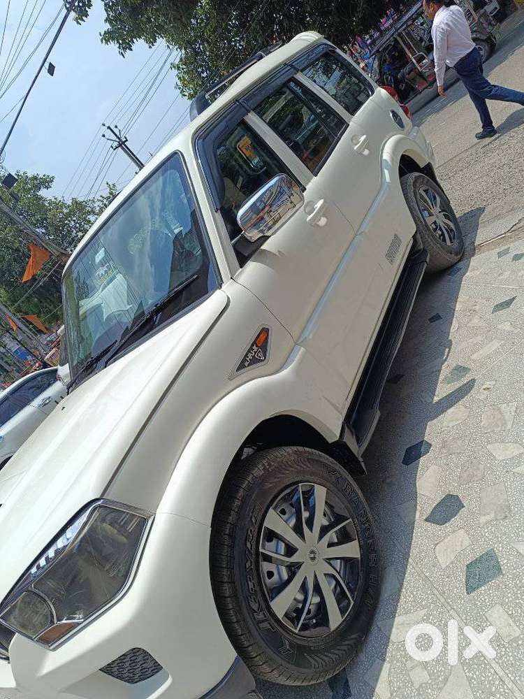 Mahindra Scorpio S6 Plus, 2017, Diesel