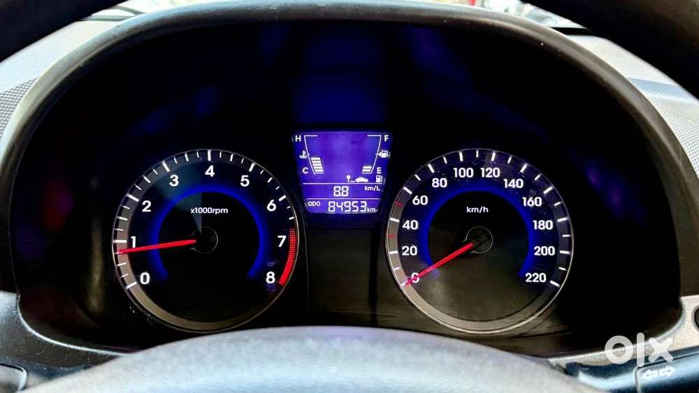 Hyundai Verna, 2012, Petrol