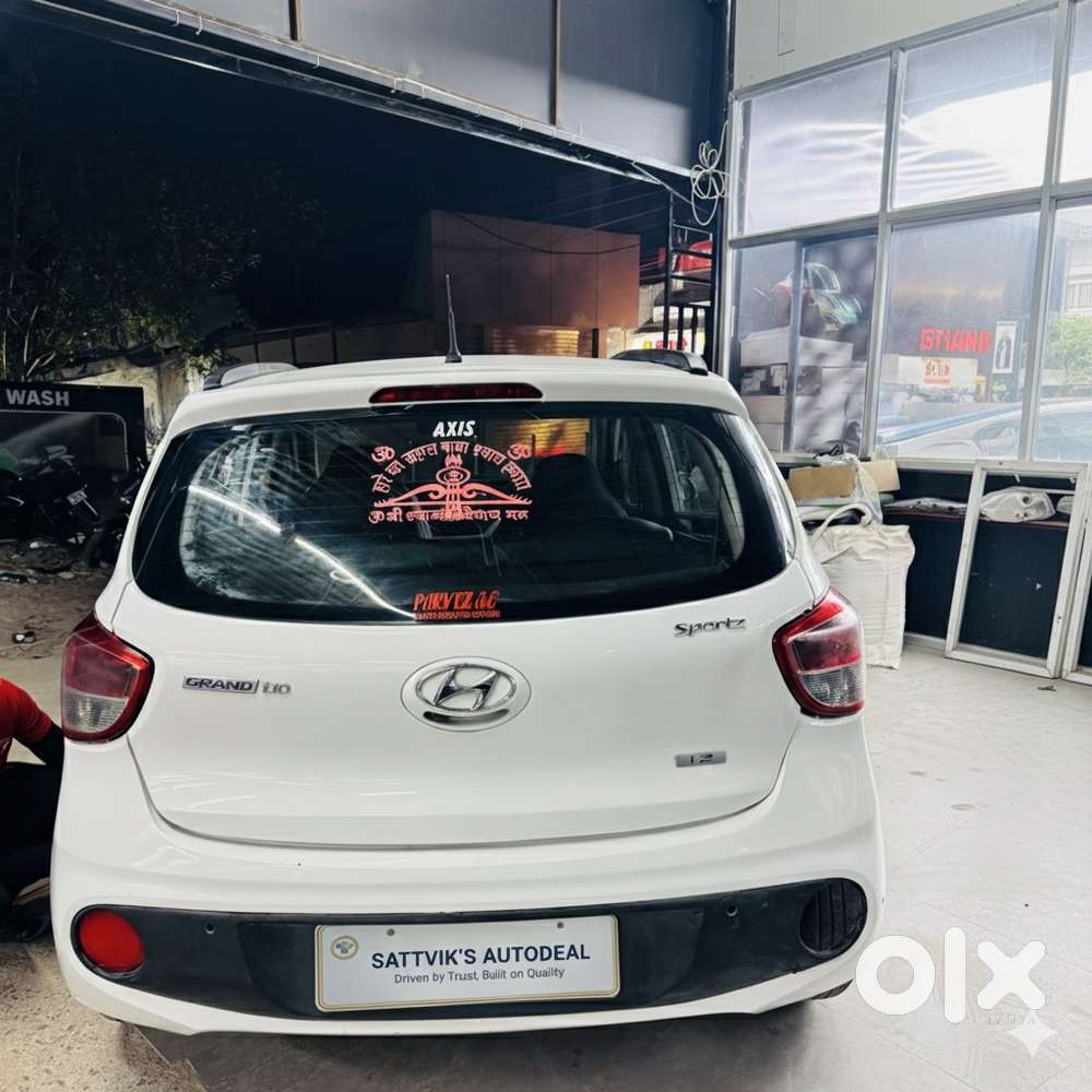 Hyundai Grand I10 2017 Petrol Well Maintained