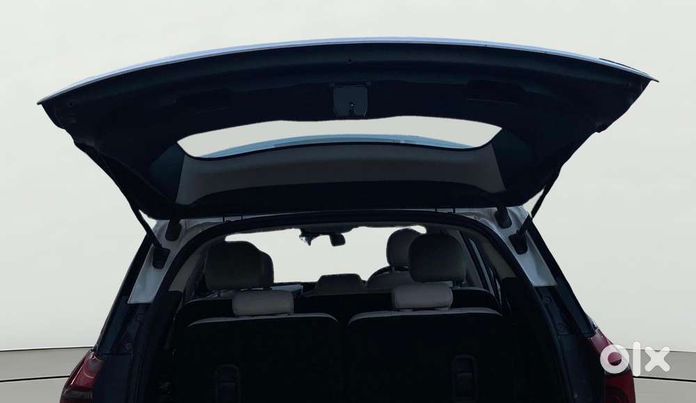 Mahindra Xuv700 2.2 Ax 7 Diesel At Luxury Pack Str, 2021, Diesel