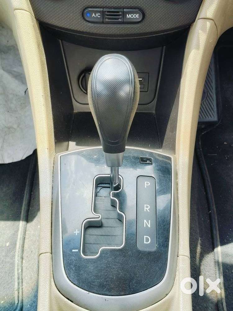 Hyundai Verna 1.6 S (o) Vtvt, 2015, Petrol