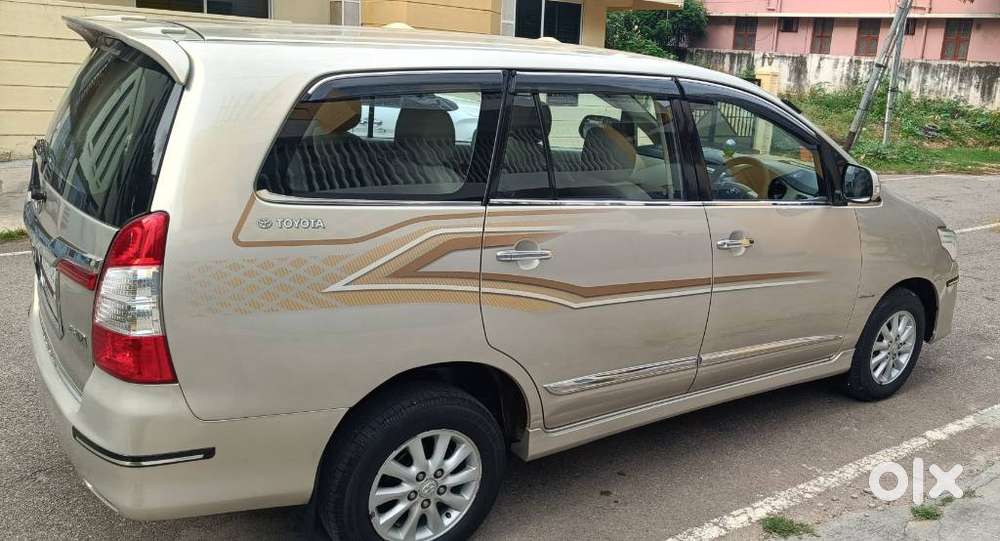 Toyota Innova 2.5 V 7 Str, 2015, Diesel