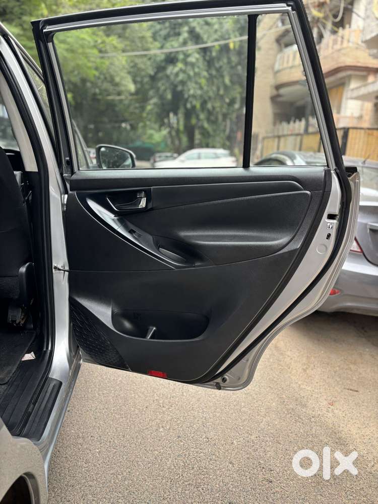 Toyota Innova Crysta