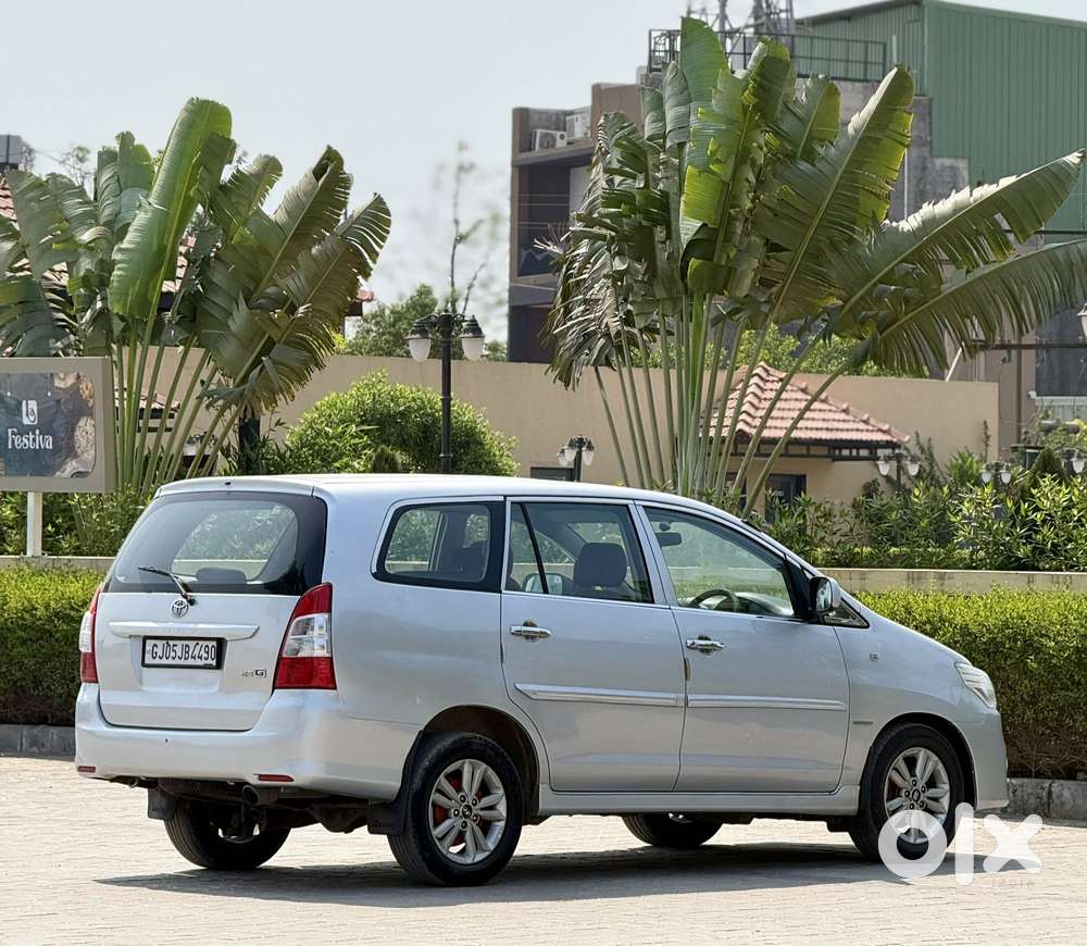 Toyota Innova 2.5 G (diesel) 8 Seater Bs Iv, 2012, Diesel