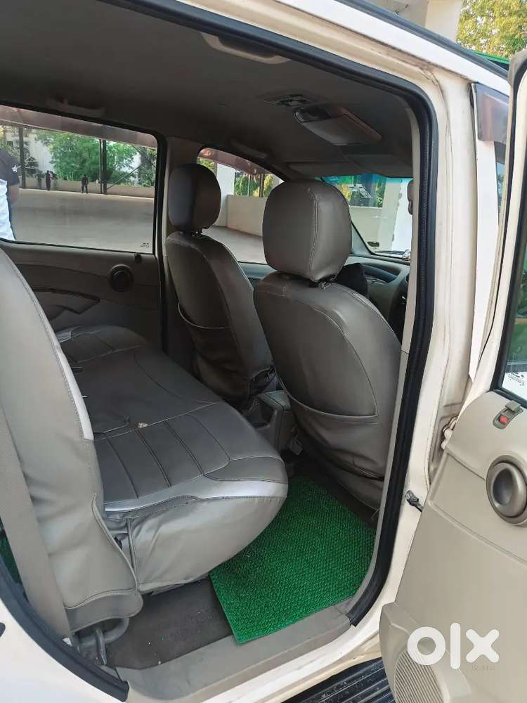 Mahindra Quanto 2013
