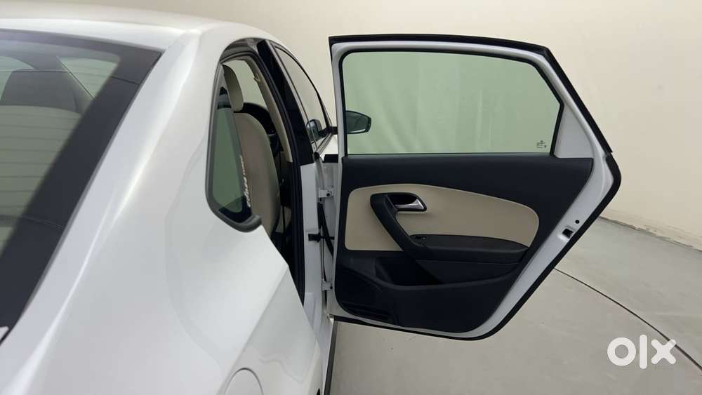Volkswagen Vento 1.6 Highline, 2022, Petrol