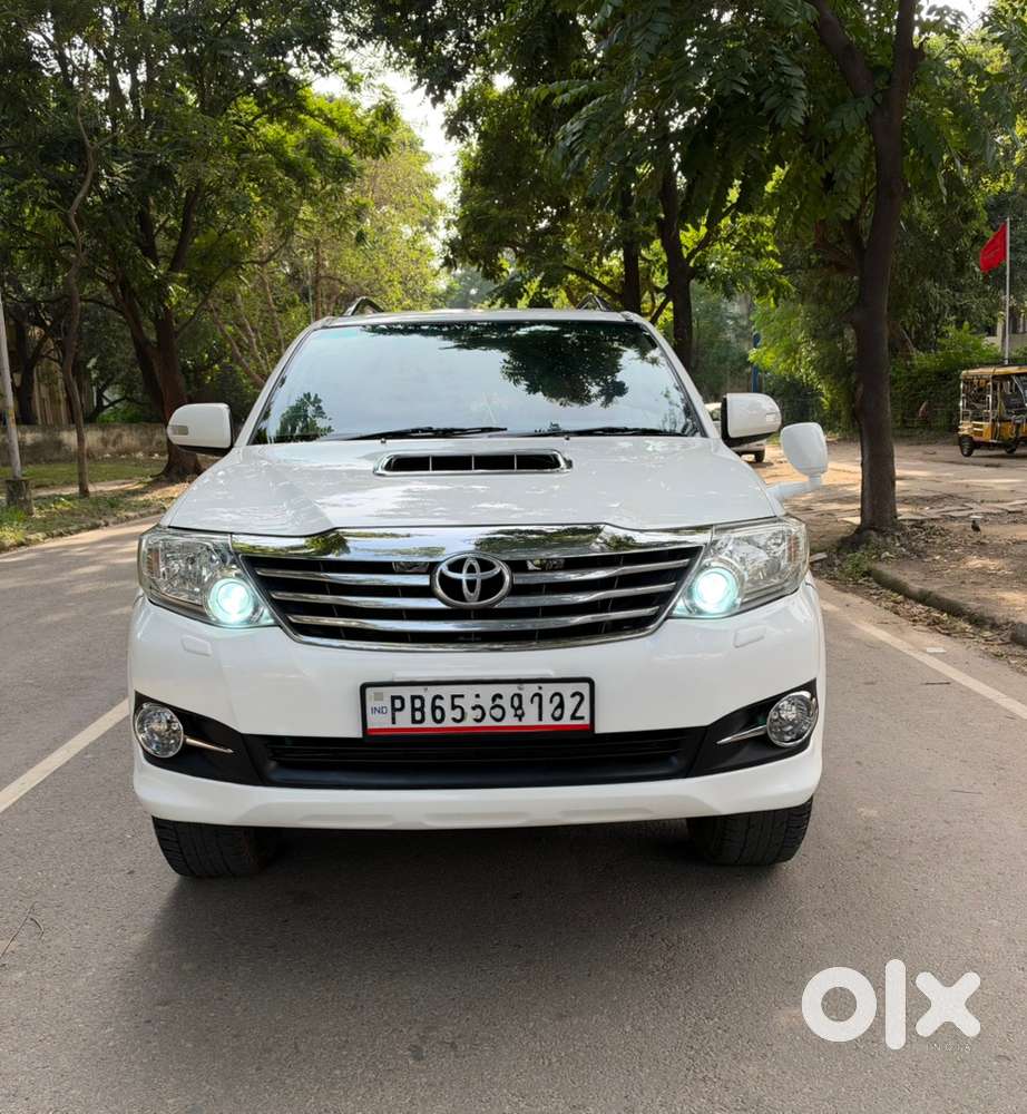 Toyota Fortuner 2015 Km Driven