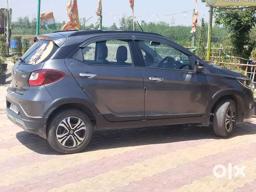 Tata Tiago Revotron Xz 2023 Manual Petrol