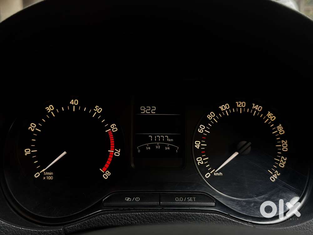 Skoda Rapid 1.6 Mpi At Style, 2017, Petrol