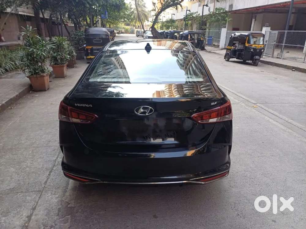 Hyundai Verna 1.5sx At Petrol