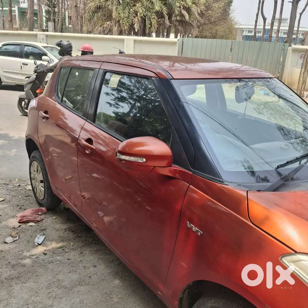Maruti Suzuki Swift Petrol, 2012, Automatic