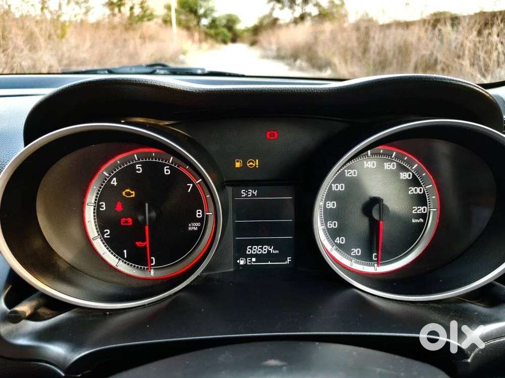 Maruti Suzuki Swift Vxi Optional, 2023, Petrol