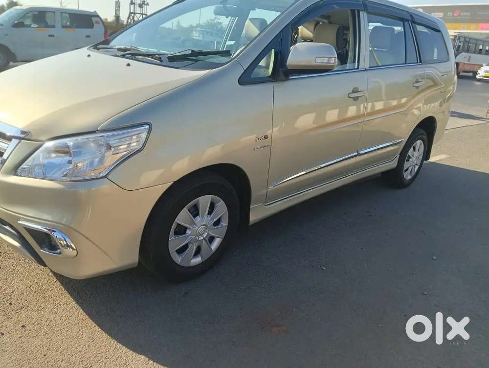 Toyota Innova 2011