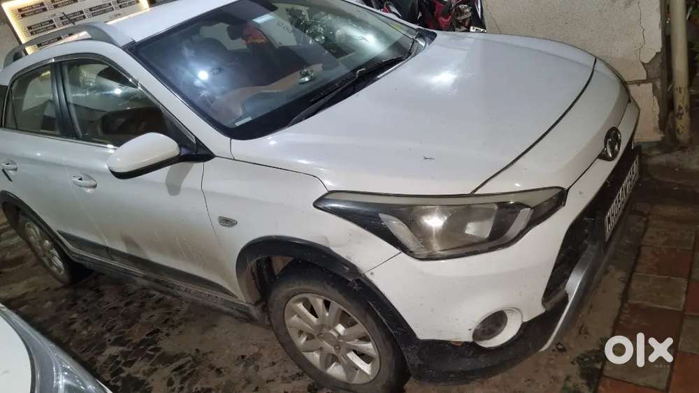 Hyundai I20 Active 2017 Petrol 120000 Km Driven