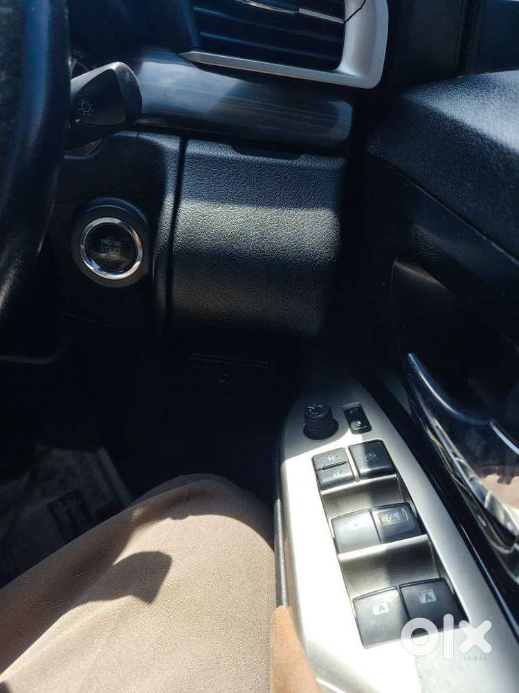 Toyota Innova Crysta 2.8z Automatic, 2017, Diesel