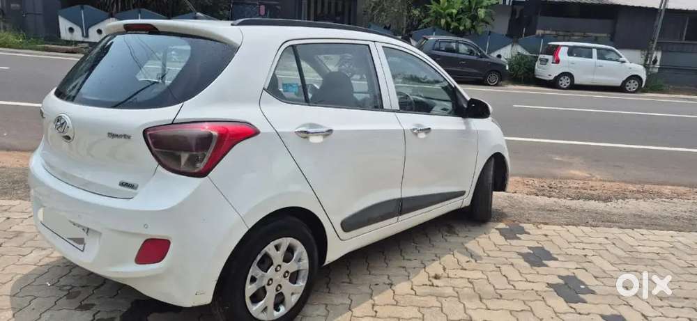 Hyundai Grand I10 2014 Diesel 137000 Km Driven