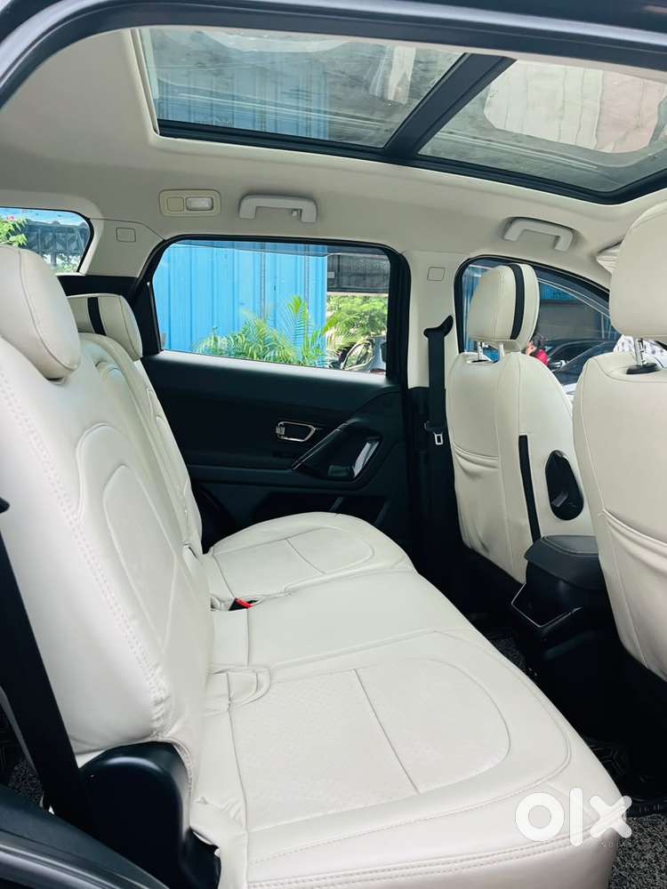 Tata Safari 2.0 Kryotec Xt Plus Dark Edition, 2023, Diesel