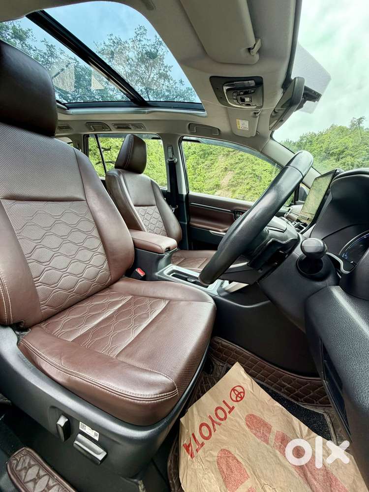 Toyota Innova Hycross 2.0 Zx Hybrid 7 Str, 2024, Petrol