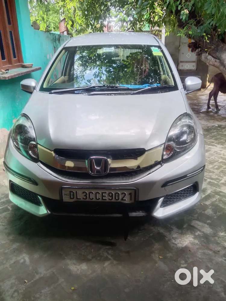Honda Mobilio Diesel 2016 Model Tyre 95% Condition Better
