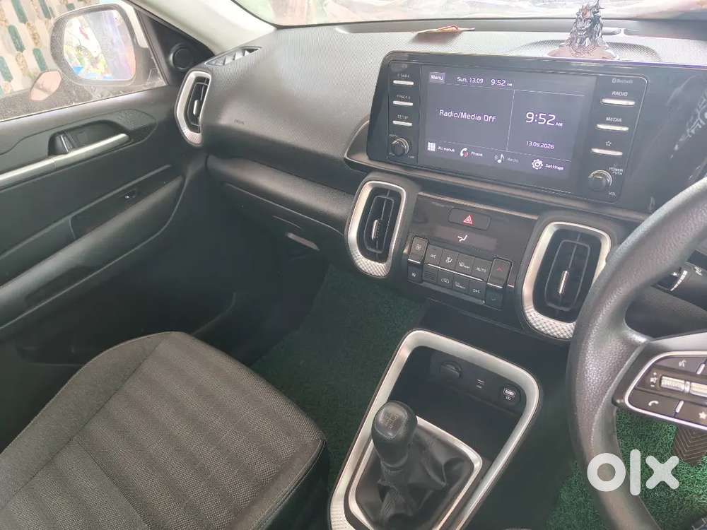 Kia Sonet 1.2 Htk Plus 2023 Car