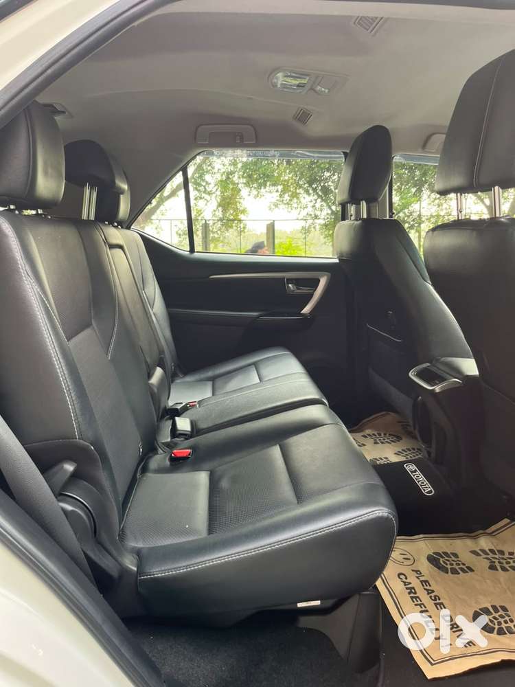 Toyota Fortuner 3.0 4x2 Automatic, 2022, Petrol