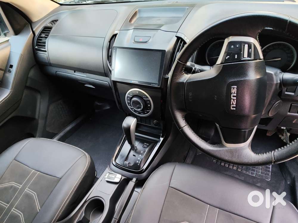 Isuzu D-max V-cross Z Prestige, 2023, Diesel