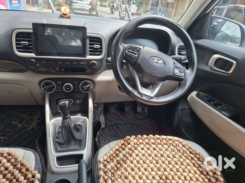 Hyundai Venue 1.2 S Plus, 2022, Petrol
