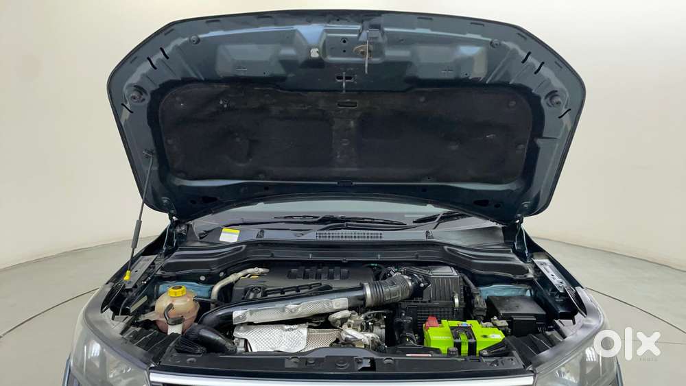 Mahindra Xuv300 W6 Amt Diesel, 2023, Diesel