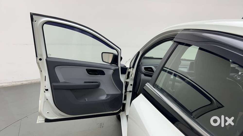 Tata Altroz 1.2 Xt, 2020, Petrol