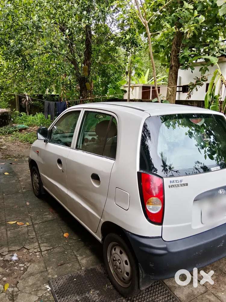Hyundai Santro 2003, കഴിഞ്ഞ 13 വർഷങ്ങളായി ഡോക്ടറുടെ ഉപയോഗത്തിലുള്ളത്.