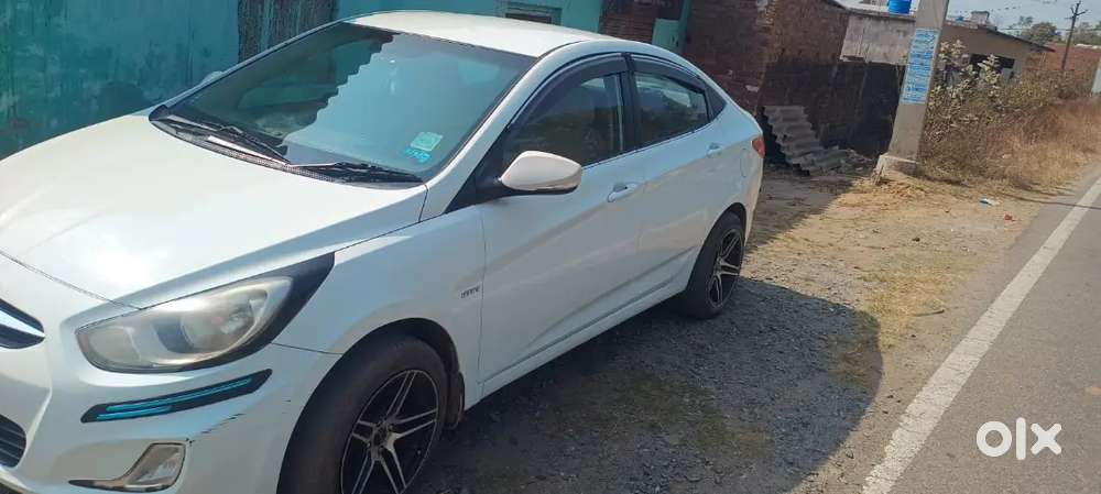 Hyundai Verna 2014 Petrol 70000 Km