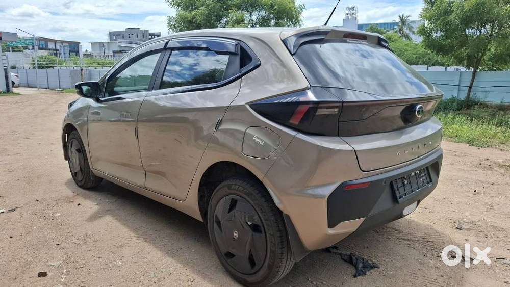 Tata Altroz, 2026, Petrol
