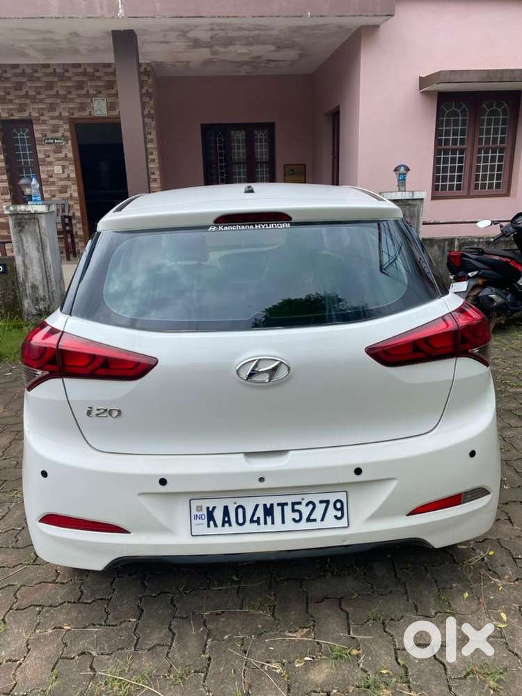Hyundai Magna I20 Petrol With Just 35000 Km Driven
