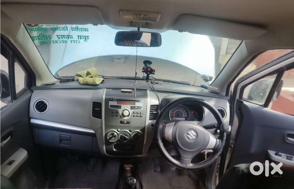 Maruti Suzuki Wagon R Vxi Minor 2011