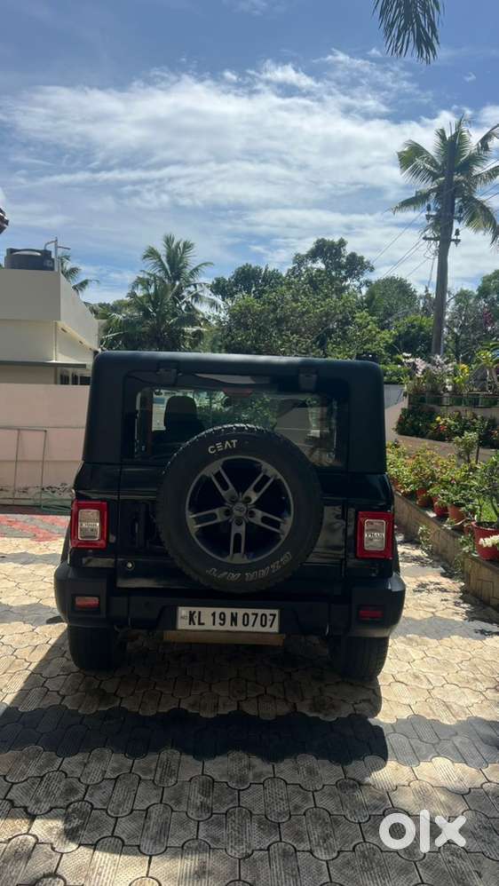 Mahindra Thar Petrol 2022