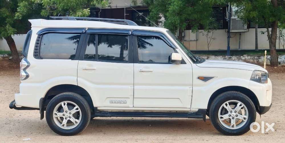 Mahindra Scorpio S10 8 Seater, 2015, Diesel