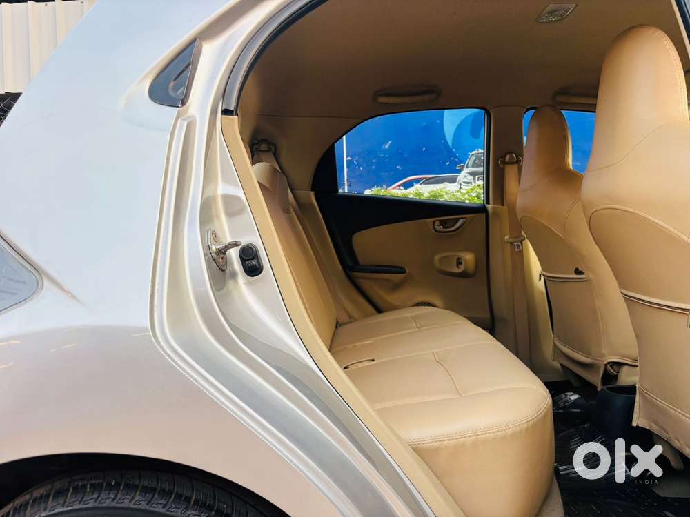 Honda Brio 2011-2013 V Mt, 2012, Petrol