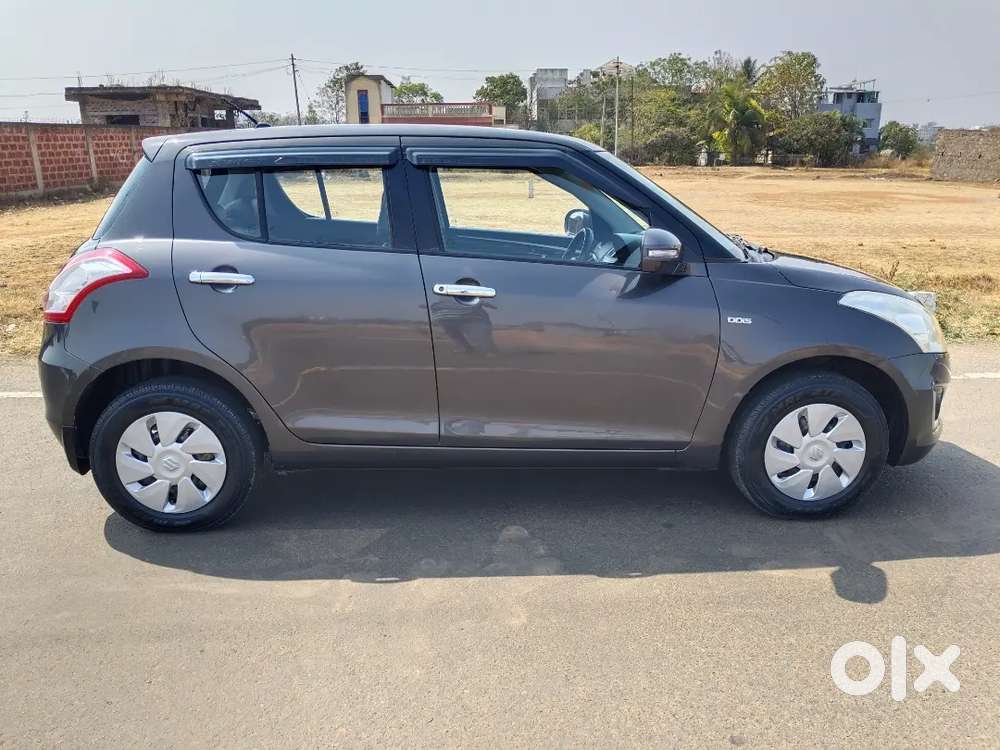 Maruti Suzuki Swift 2017 Diesel 80000 Km Driven