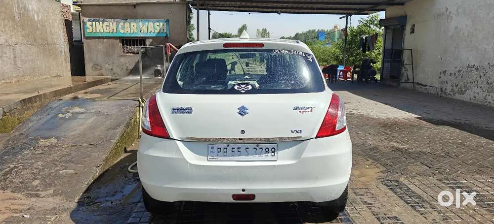 Maruti Suzuki Swift 2012 Petrol 63300 Km Driven