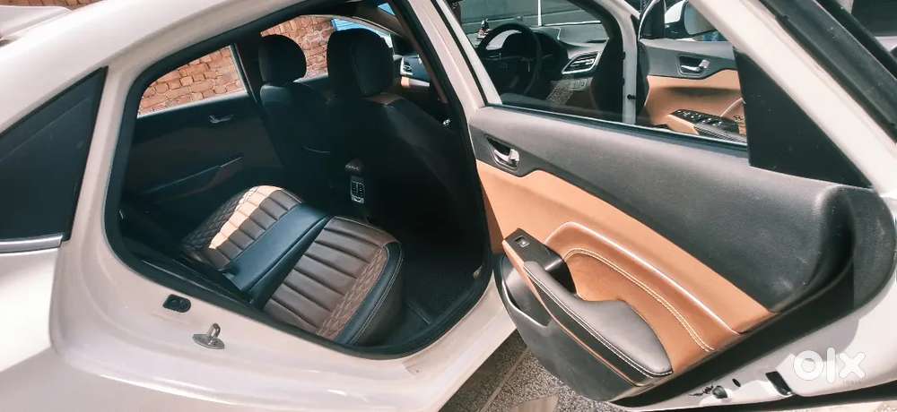 Hyundai Verna 1.5 Petrol 2023