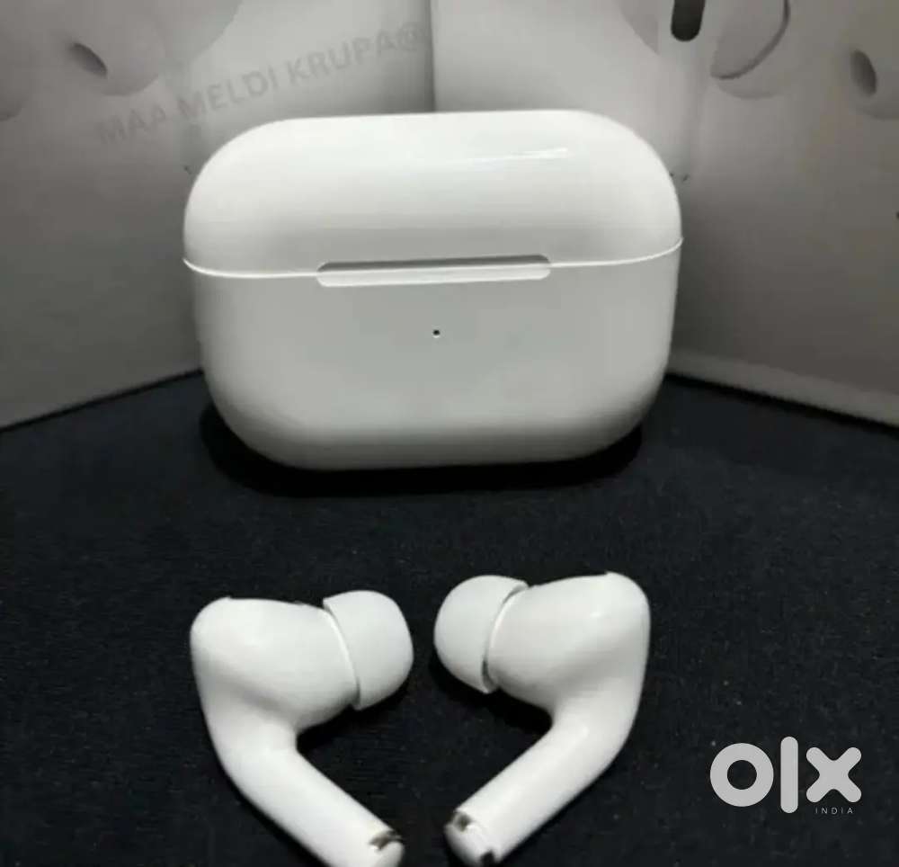 Wireless earbuds