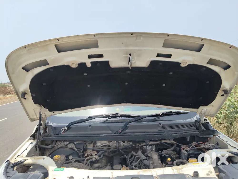 Mahindra Tuv 300 Plus