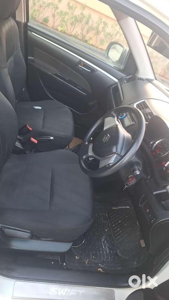 Maruti Suzuki Swift Vxi + Manual, 2013, Petrol