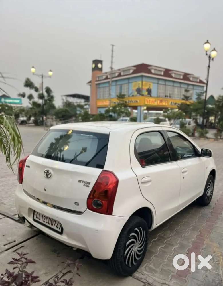 Toyota Etios Liva Petrol Manual 2012